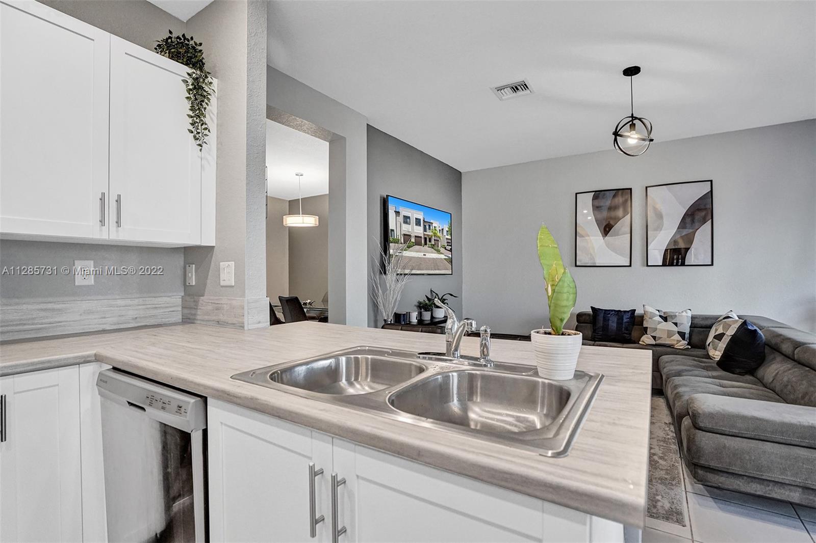 395 NE 211th Ter