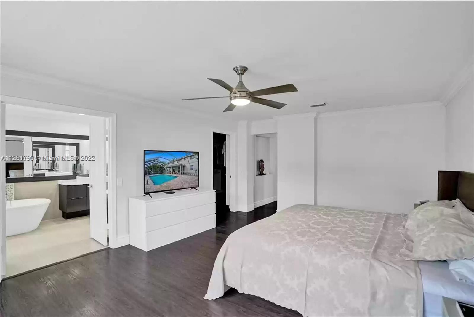 2526 Hunters Run Way