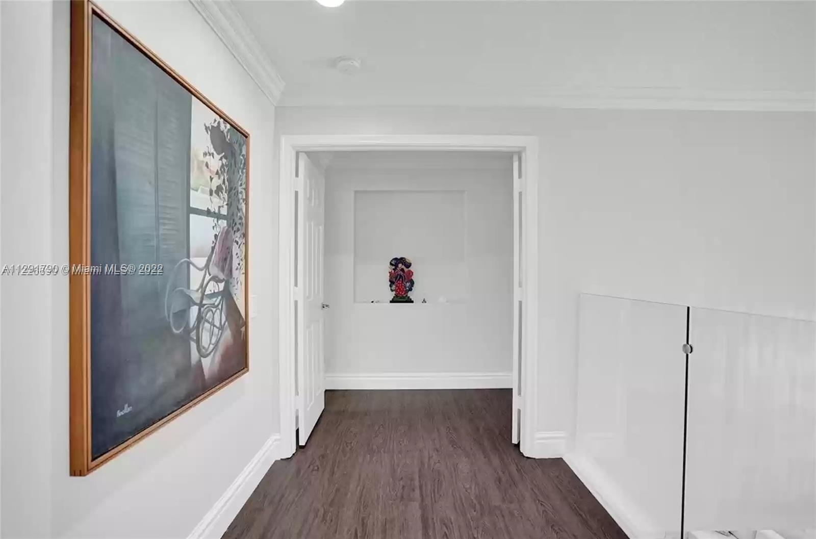 2526 Hunters Run Way