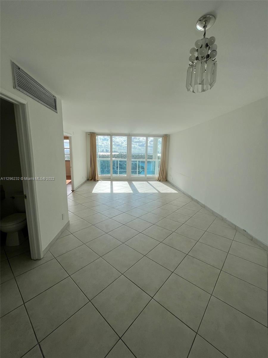 6770 Indian Creek Dr Unit: 11H