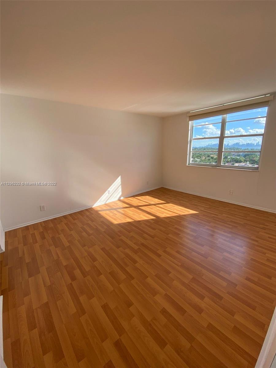 6770 Indian Creek Dr Unit: 11H