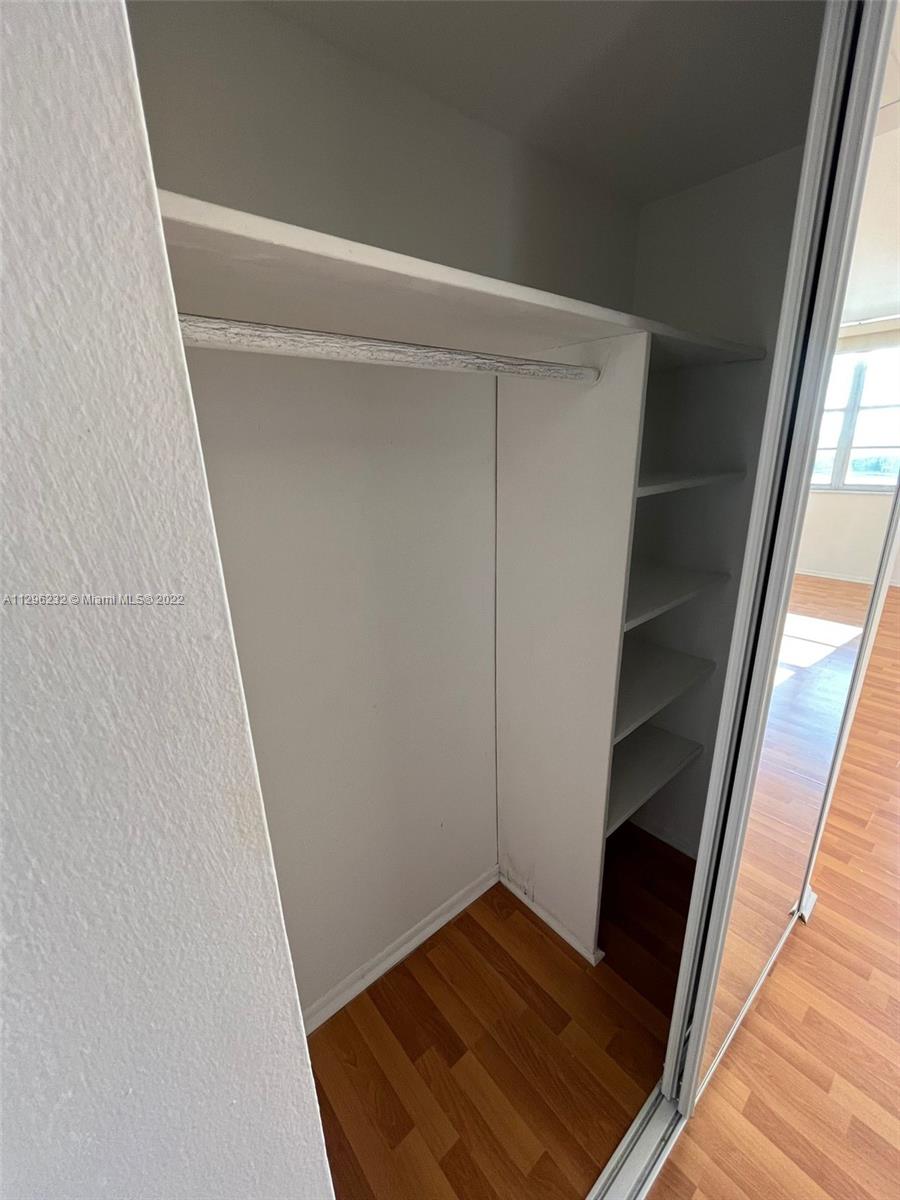6770 Indian Creek Dr Unit: 11H