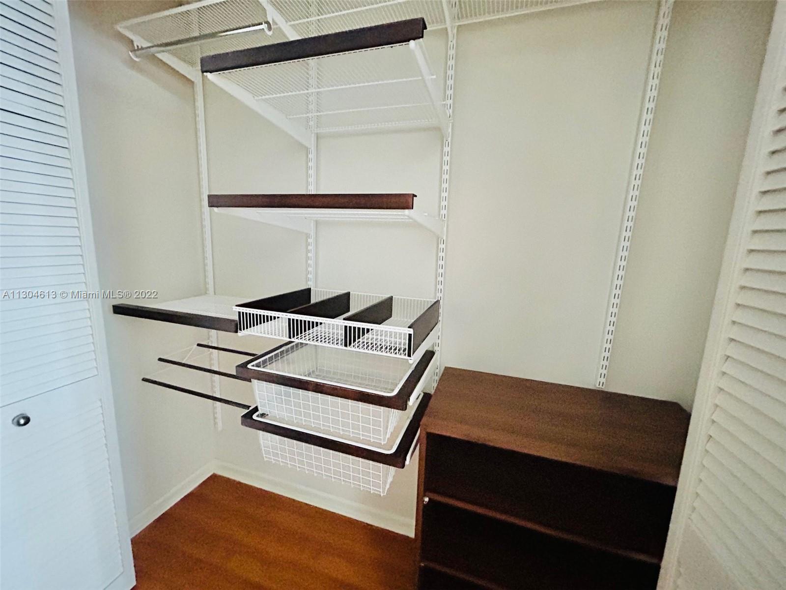 801 Brickell Key Blvd Unit: 1908