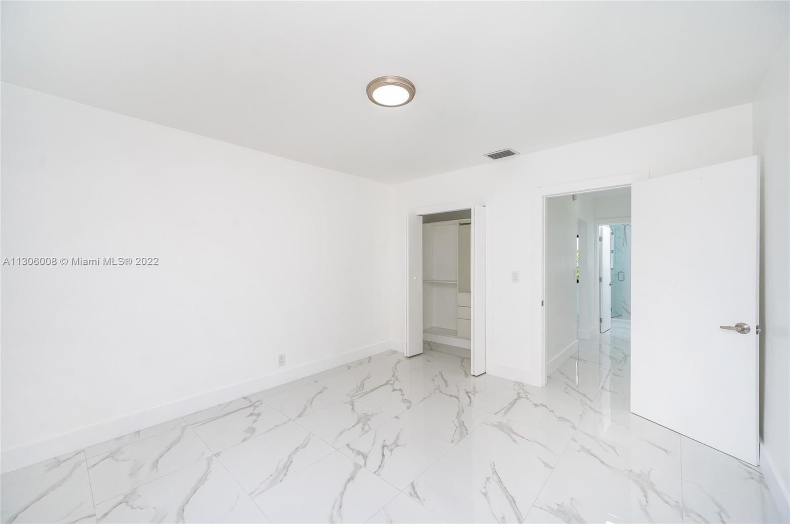 705 83rd St Unit: 2