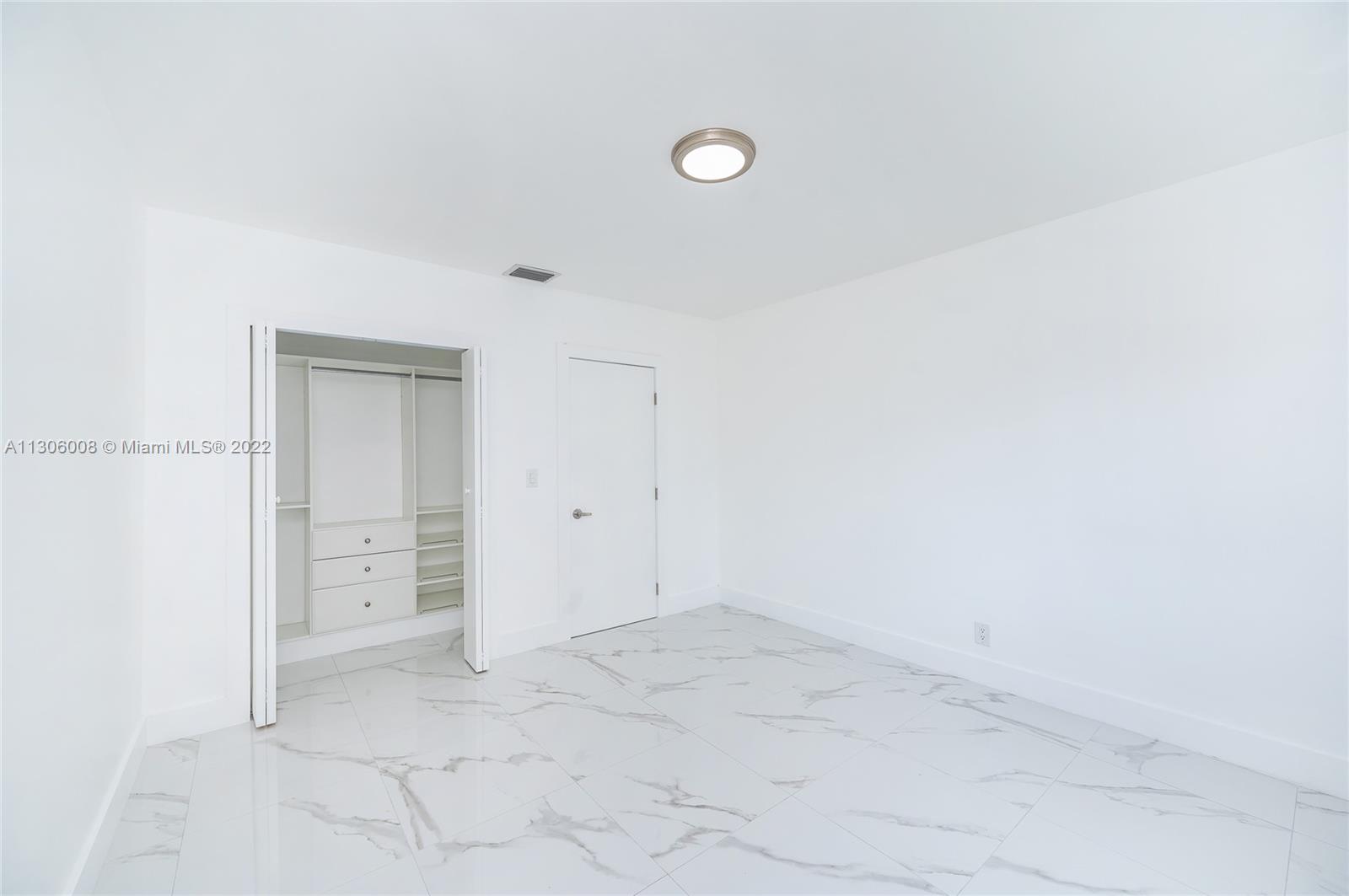 705 83rd St Unit: 2