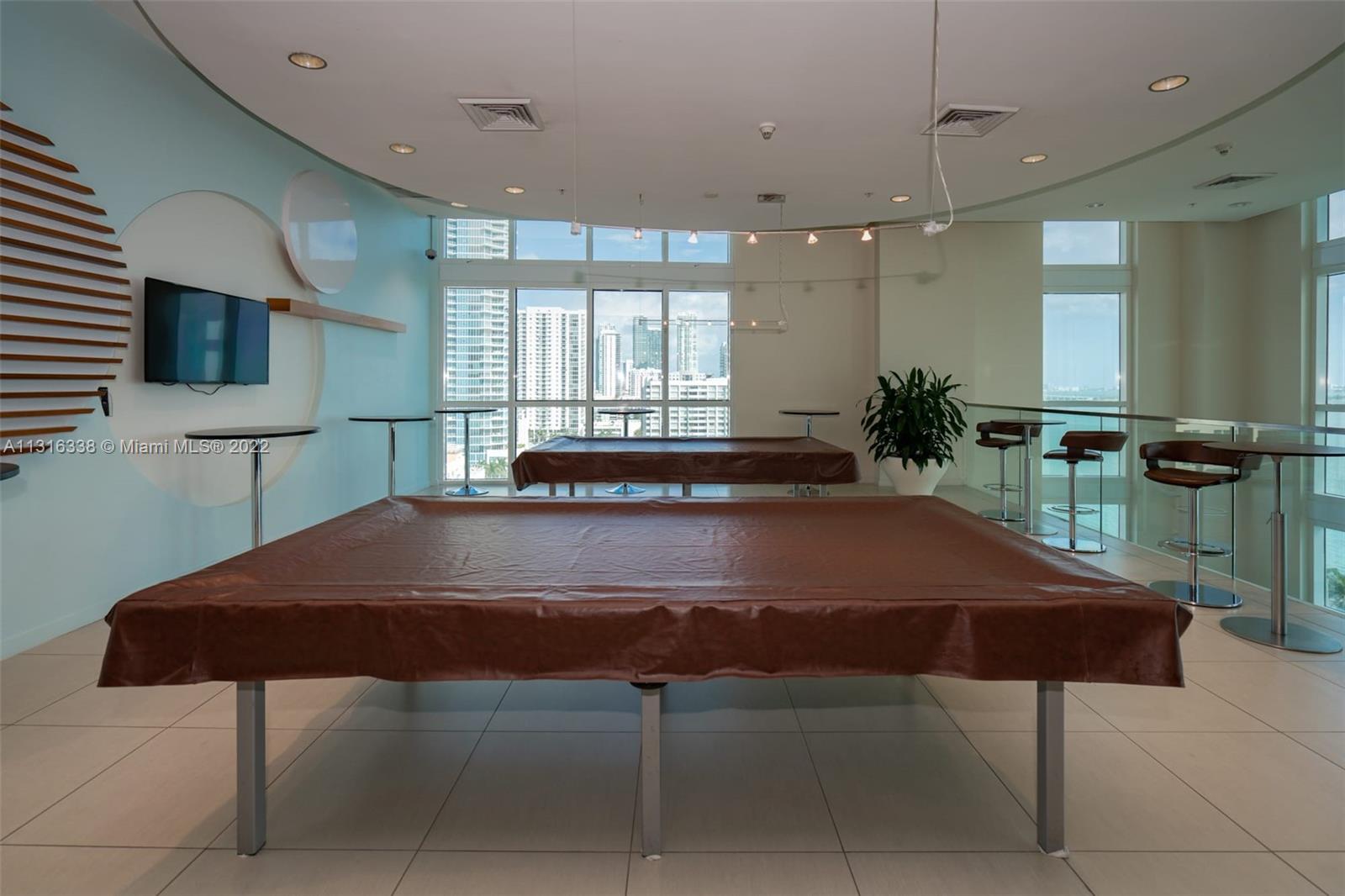 1900 N Bayshore Dr Unit: 4404