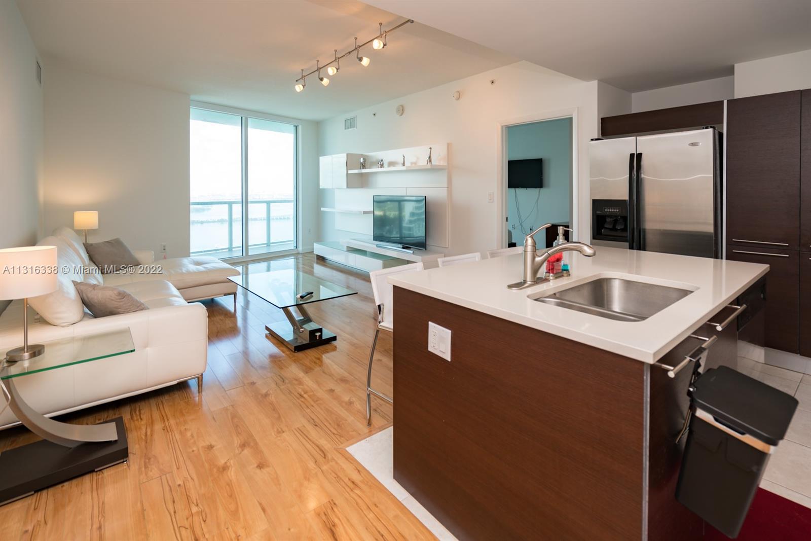 1900 N Bayshore Dr Unit: 4404