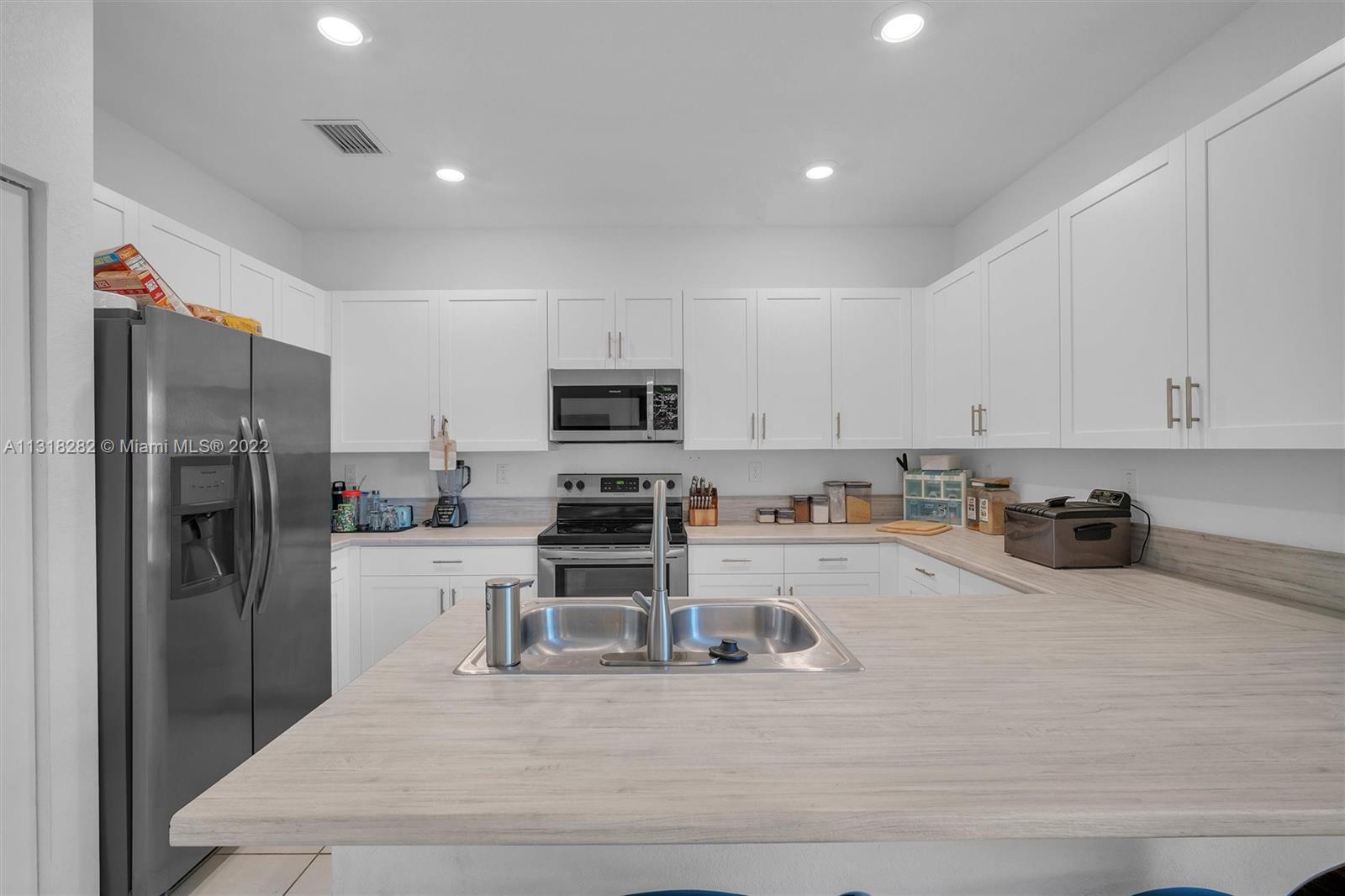 21452 NE 3rd Path Unit: 21452