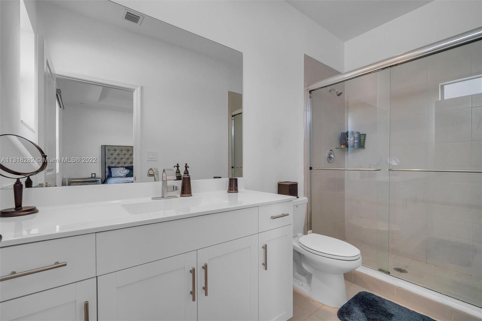 21452 NE 3rd Path Unit: 21452