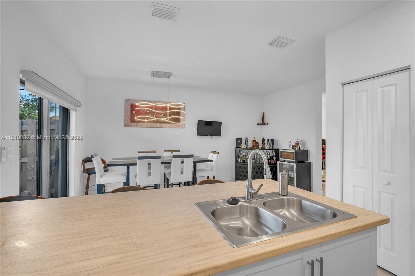 21452 NE 3rd Path Unit: 21452