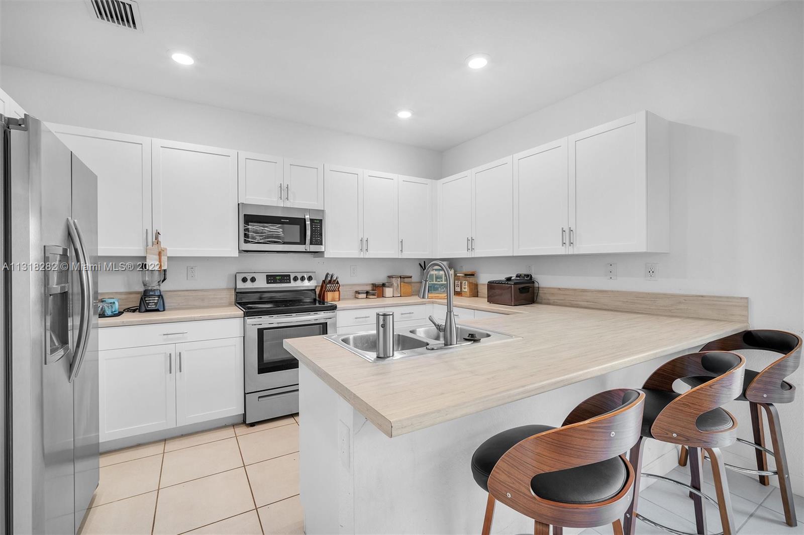 21452 NE 3rd Path Unit: 21452