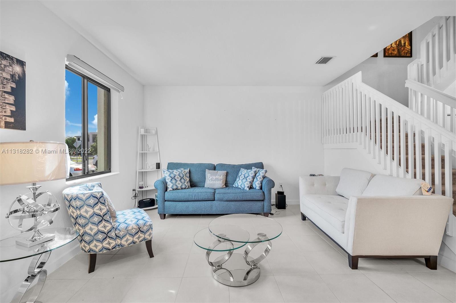21452 NE 3rd Path Unit: 21452