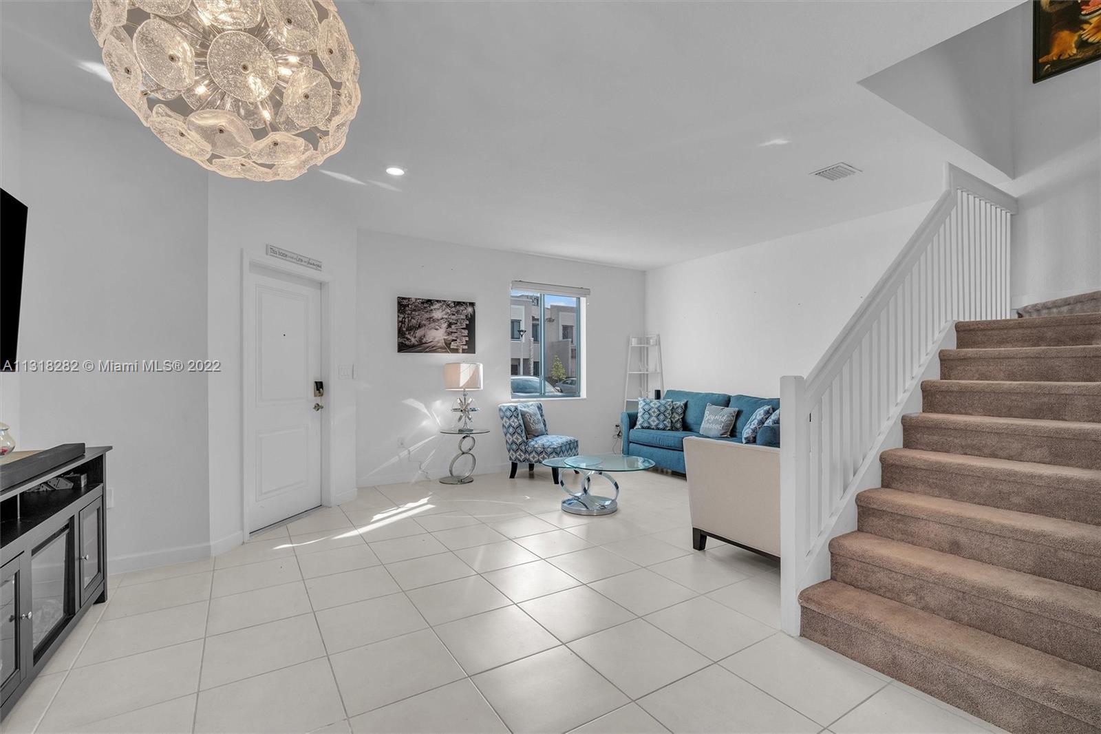 21452 NE 3rd Path Unit: 21452