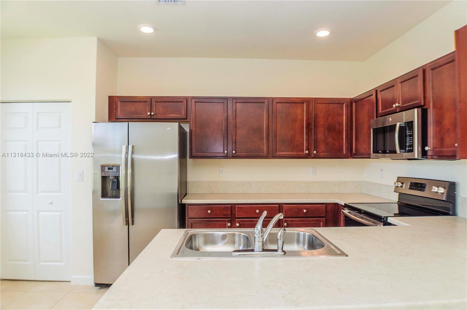 3313 W 94th Ter Unit: 3313