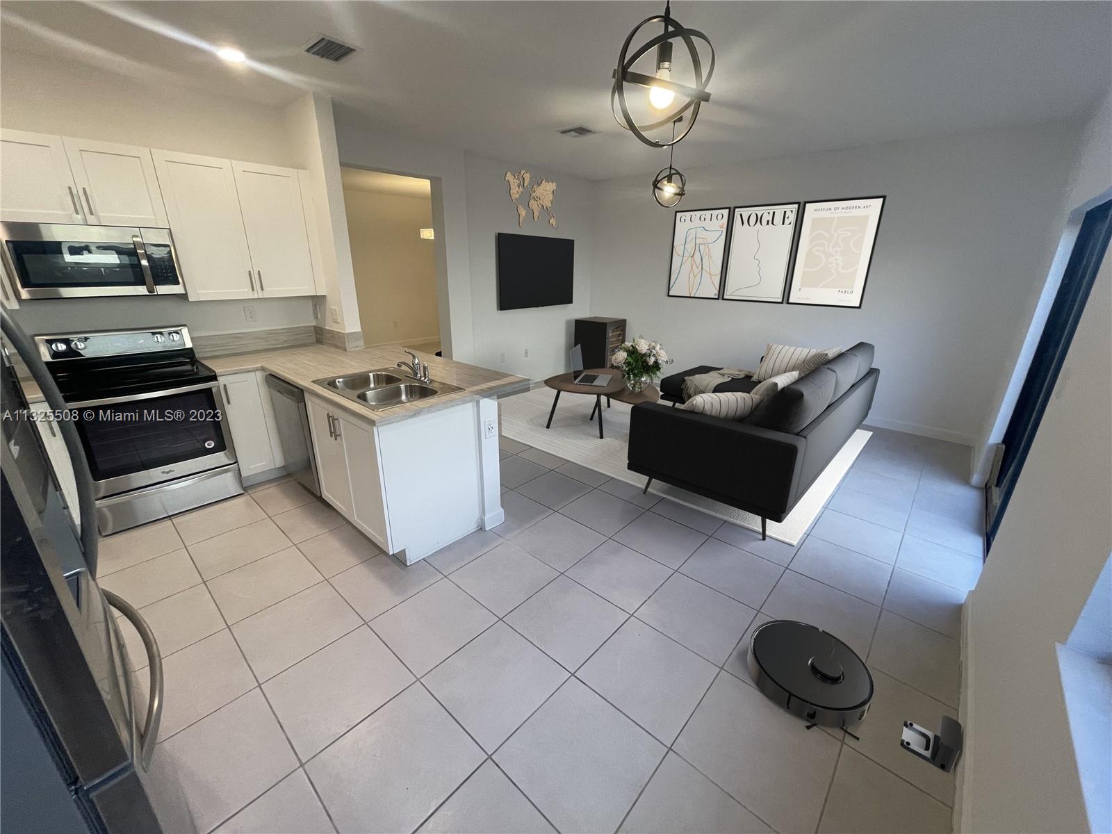 395 NE 211th Ter