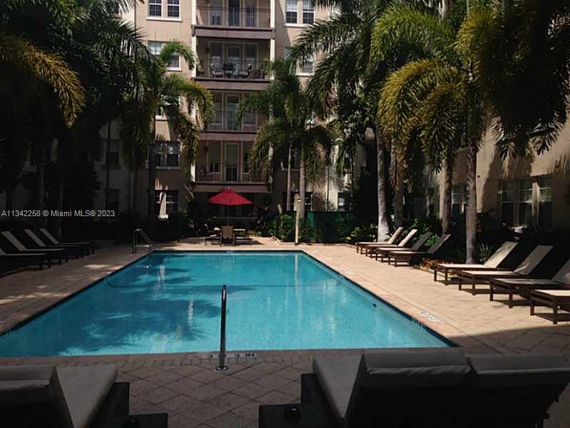 533 NE 3rd Ave Unit: 123