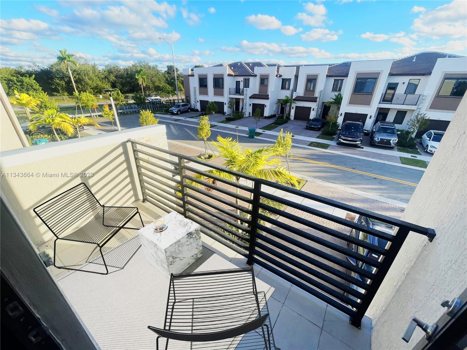21452 NE 3rd Path