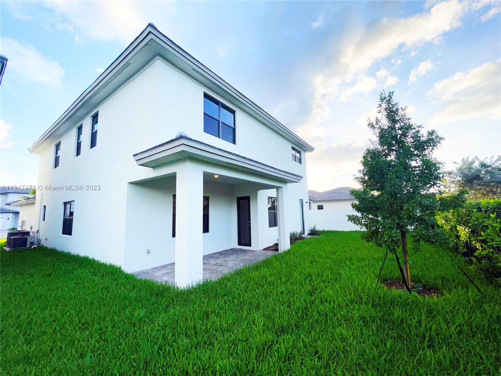 4273 SW 173rd Ave