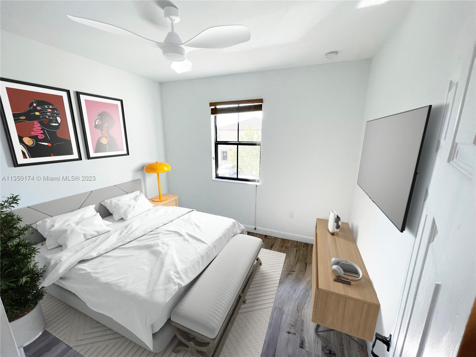 3313 W 94th Ter