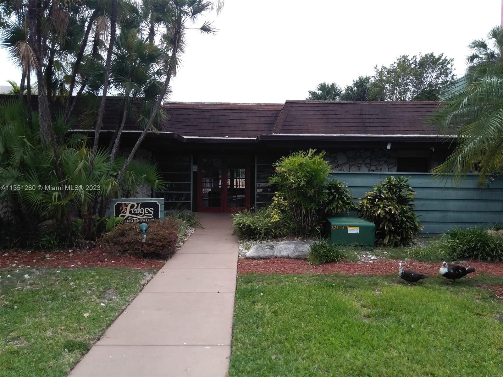 8315 SW 72nd Ave Unit: 216B