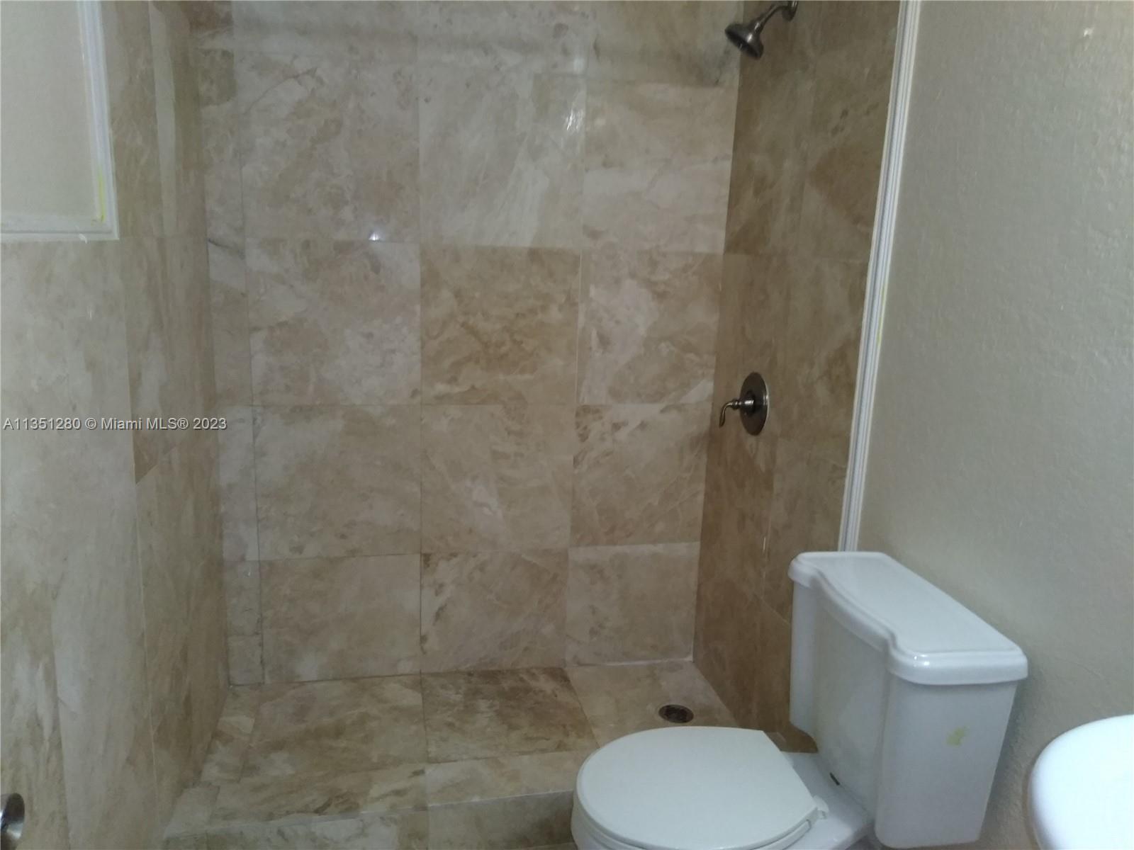 8315 SW 72nd Ave Unit: 216B