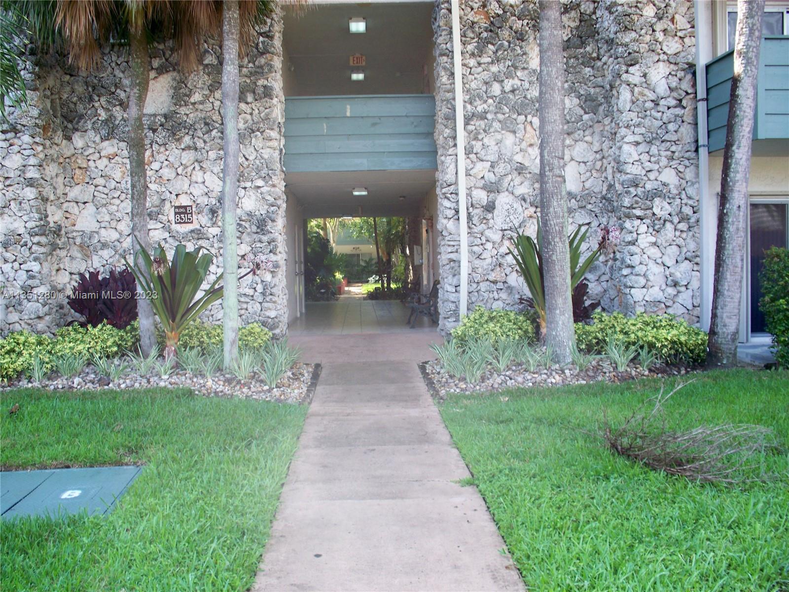 8315 SW 72nd Ave Unit: 216B