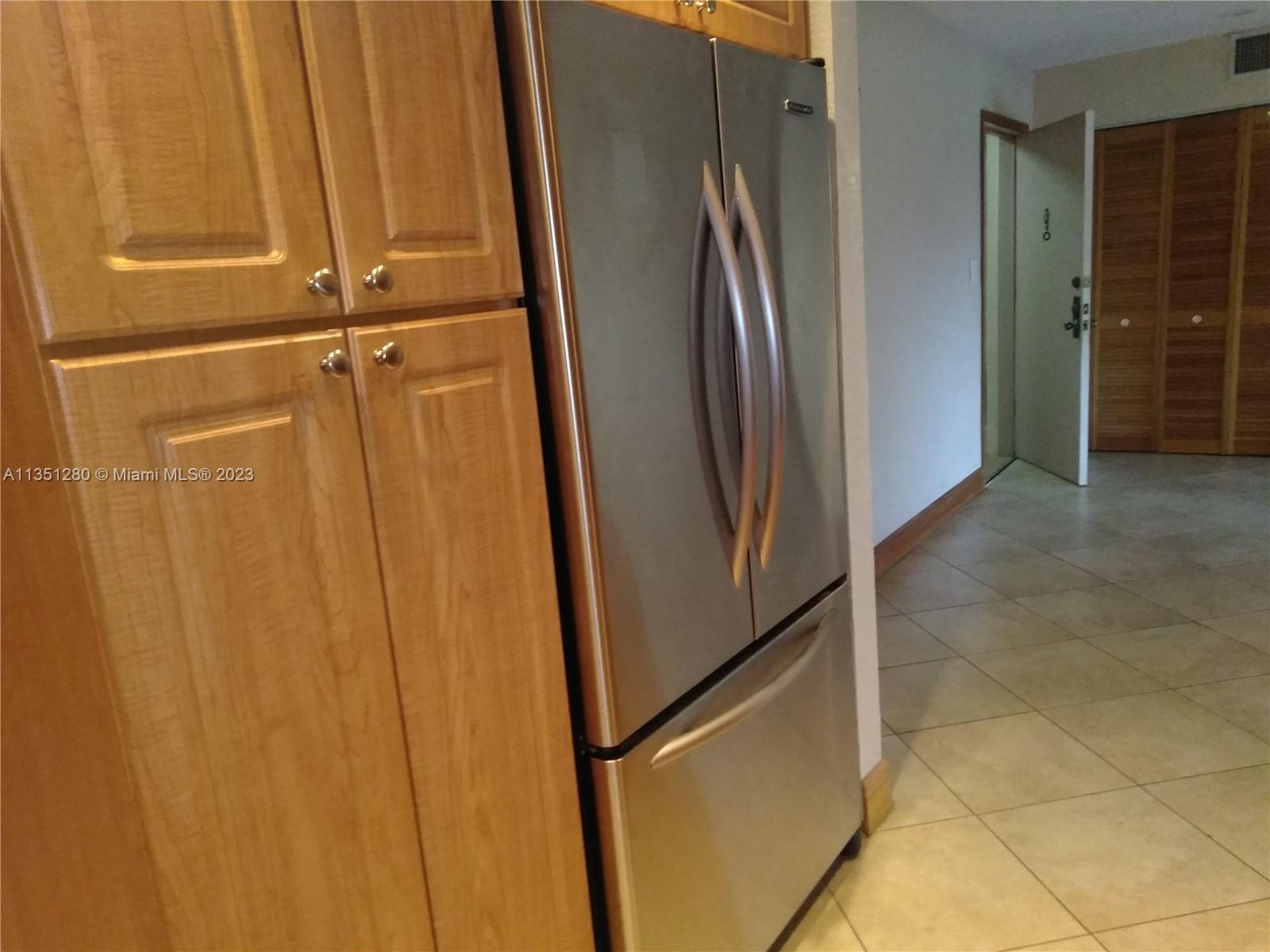 8315 SW 72nd Ave Unit: 216B