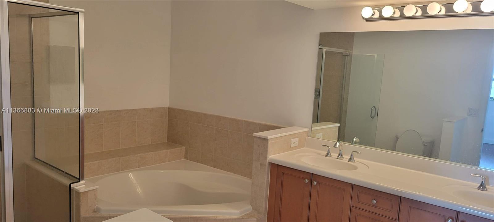8395 SW 73rd Ave Unit: 506