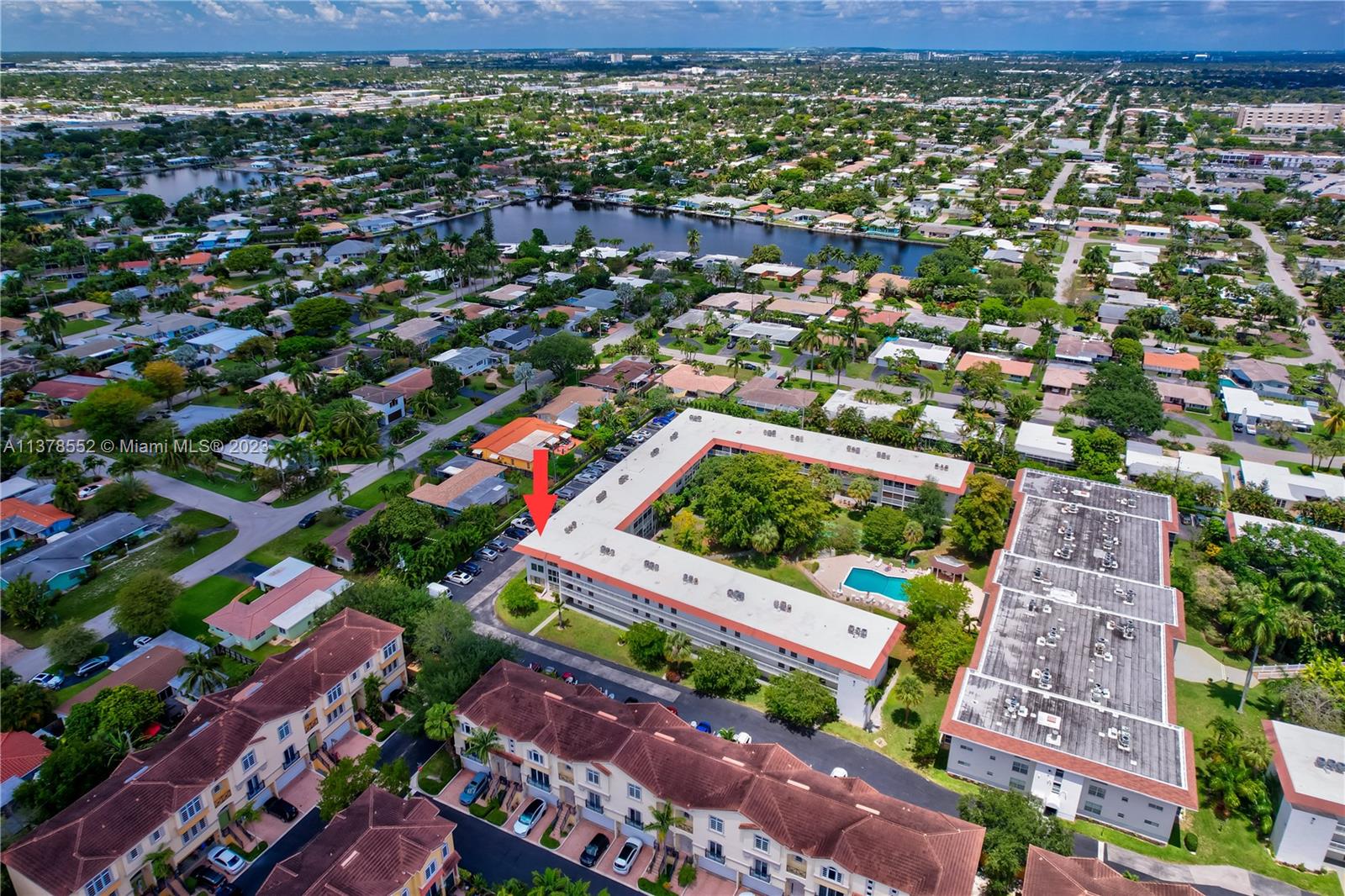 4025 N Federal Hwy Unit: 317C