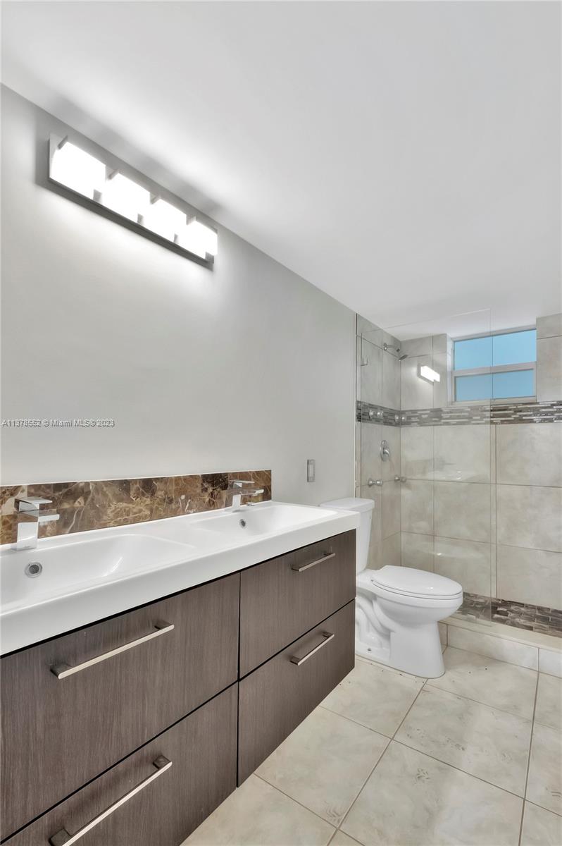 4025 N Federal Hwy Unit: 317C