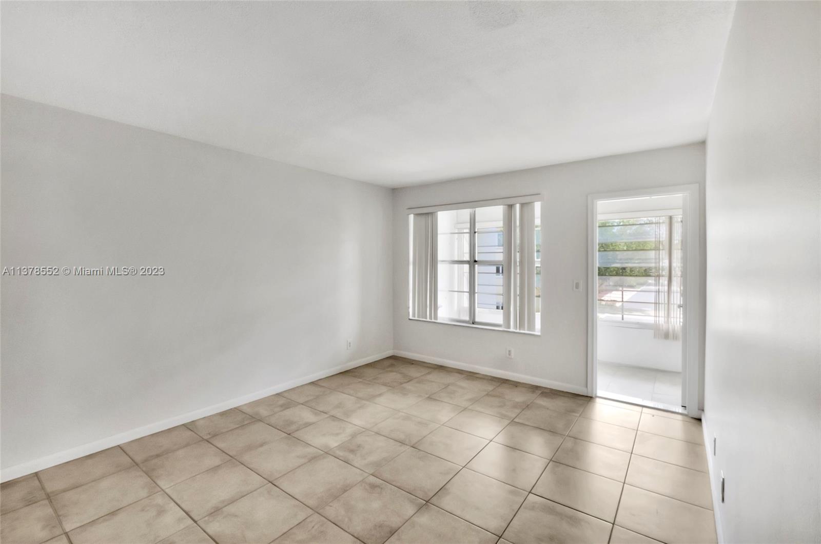4025 N Federal Hwy Unit: 317C