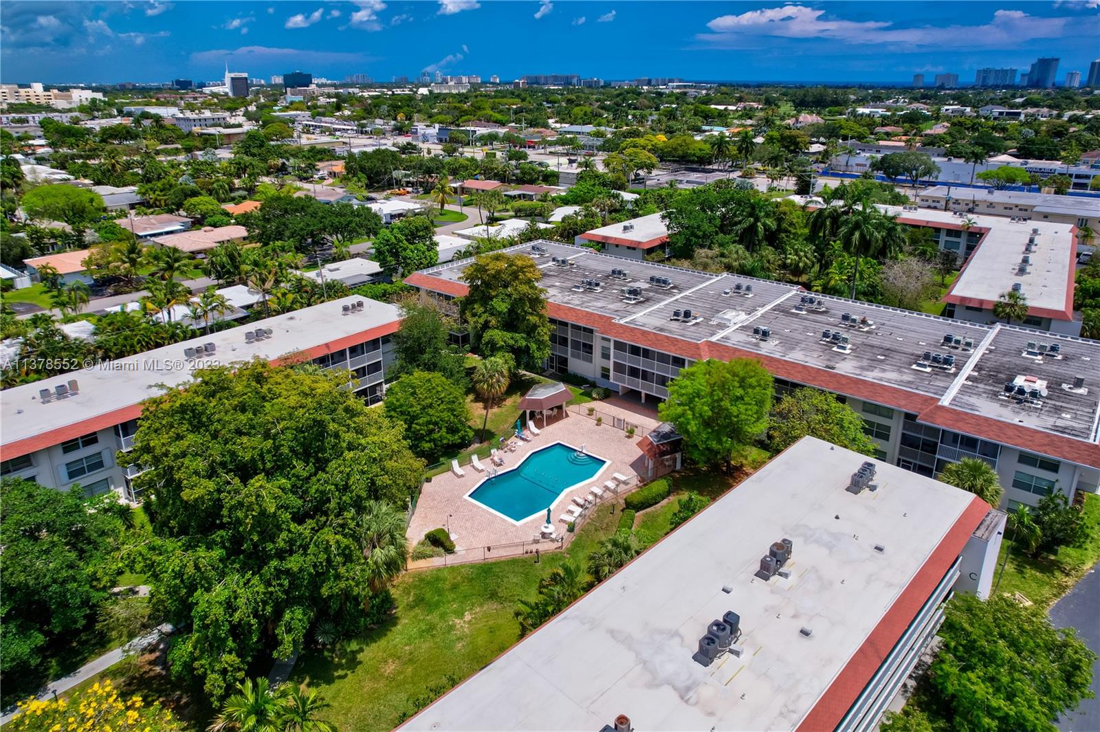 4025 N Federal Hwy Unit: 317C