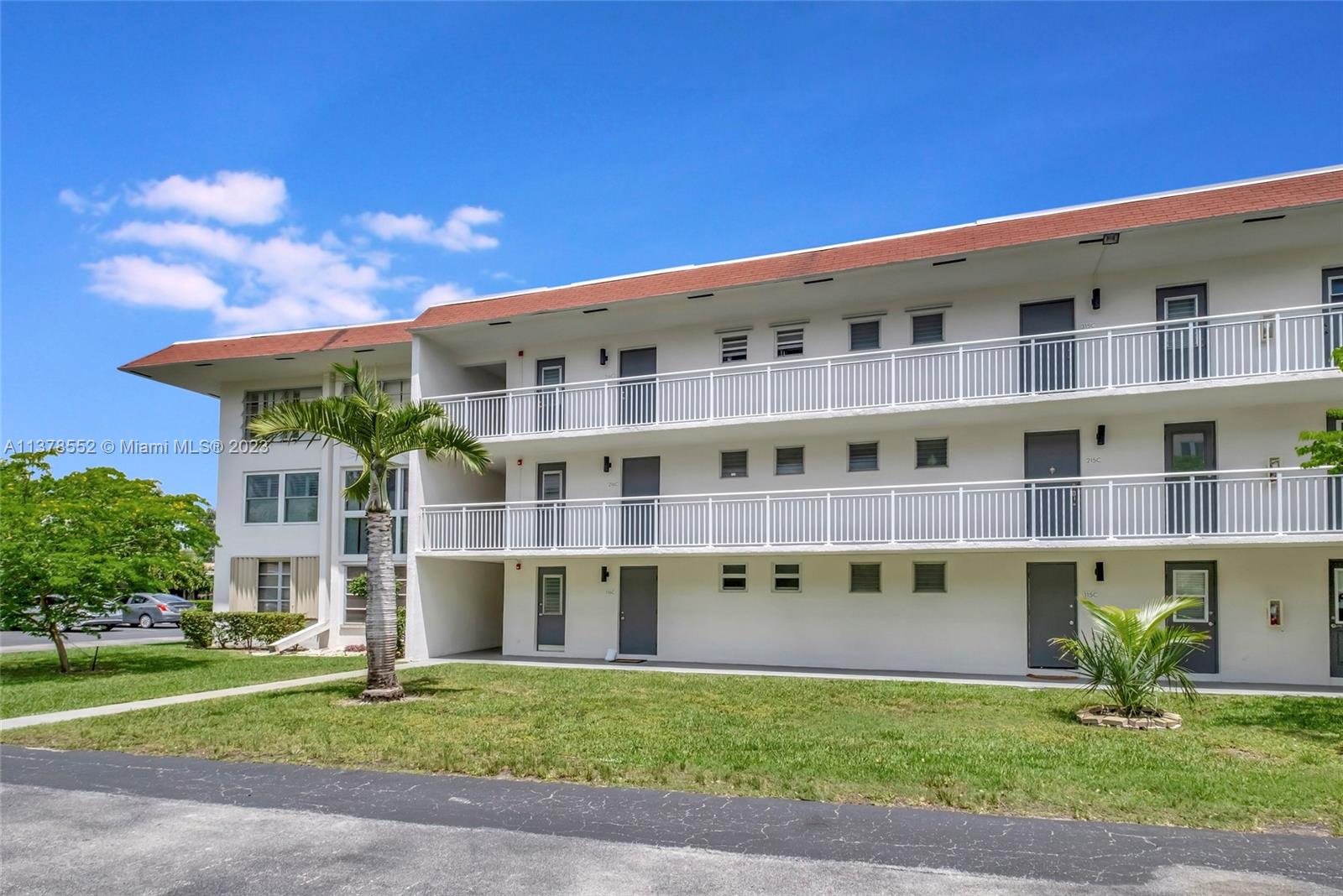 4025 N Federal Hwy Unit: 317C
