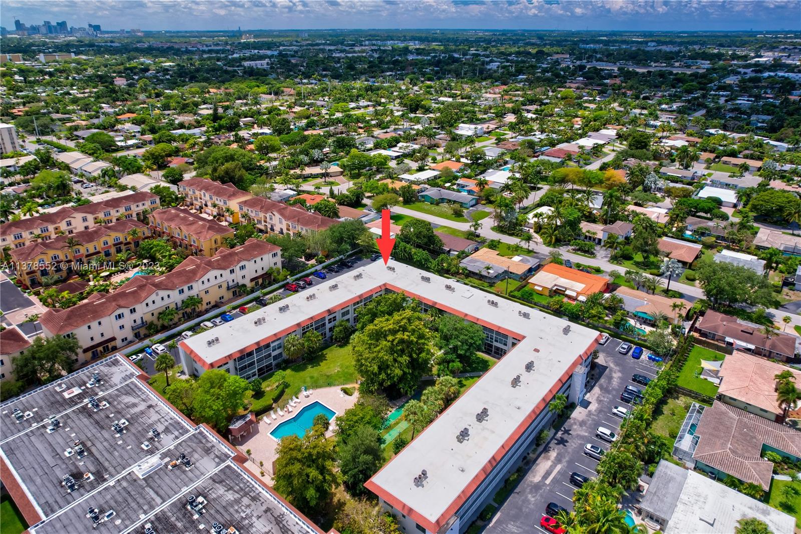 4025 N Federal Hwy Unit: 317C