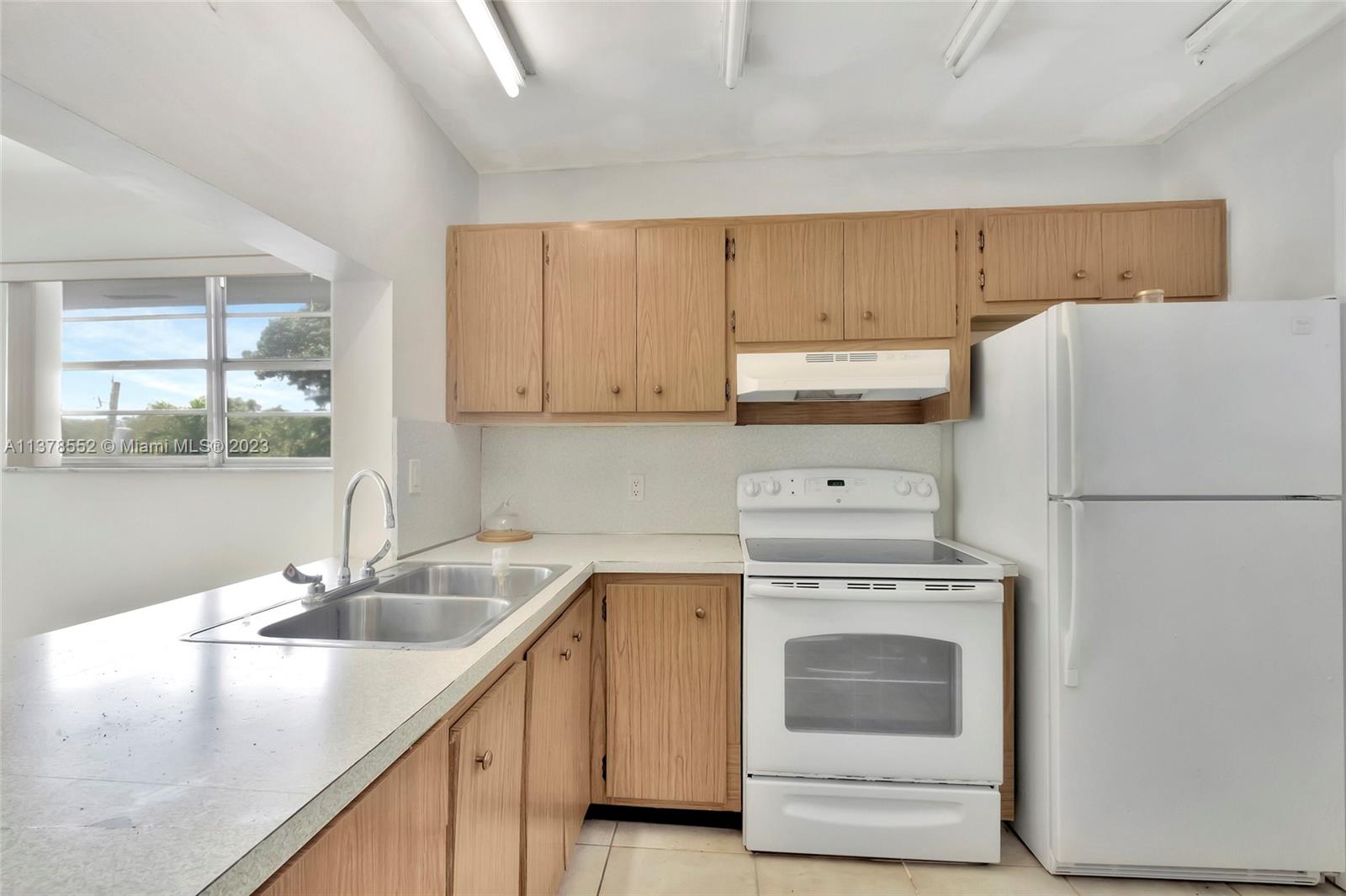 4025 N Federal Hwy Unit: 317C