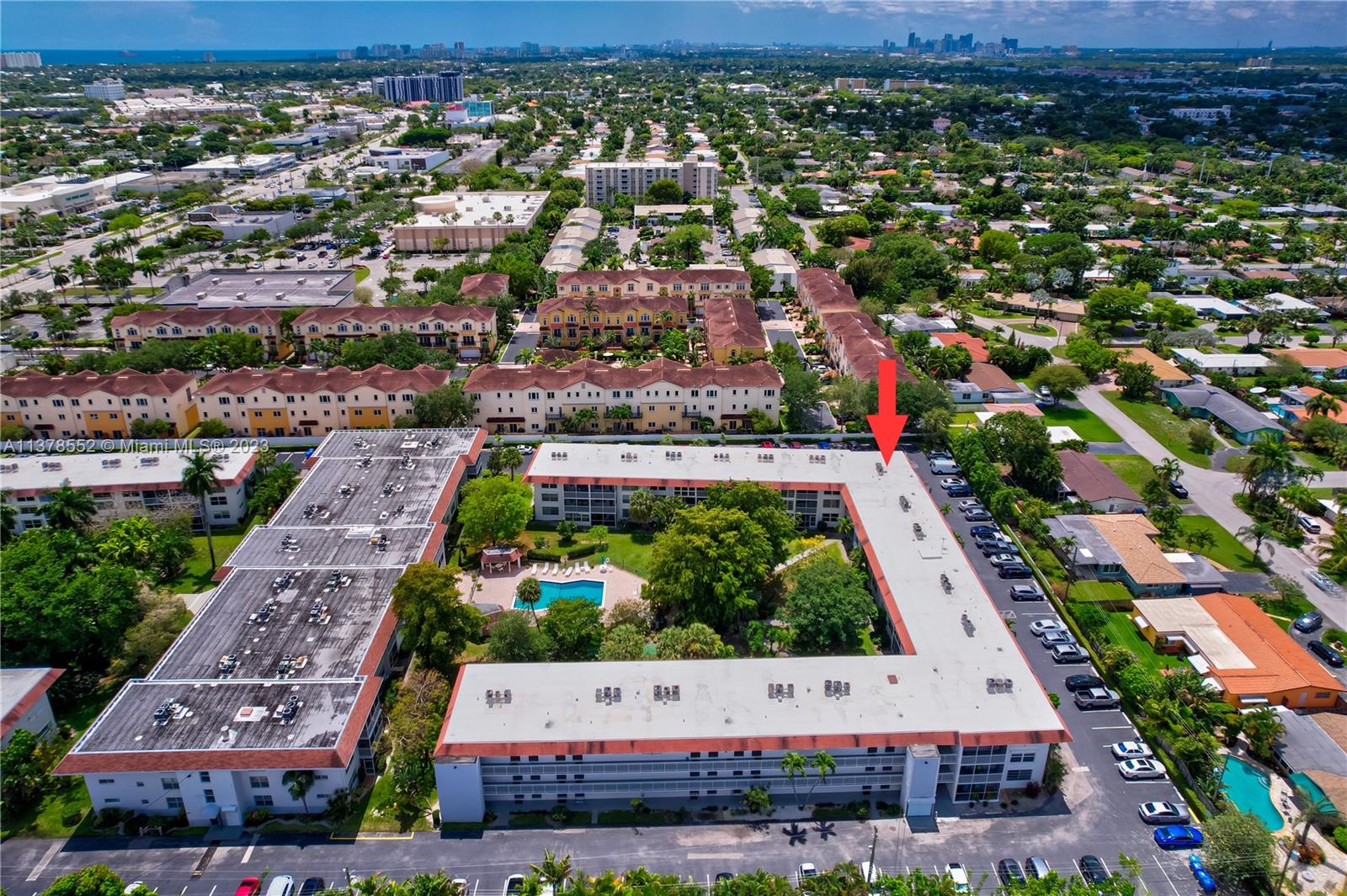 4025 N Federal Hwy Unit: 317C