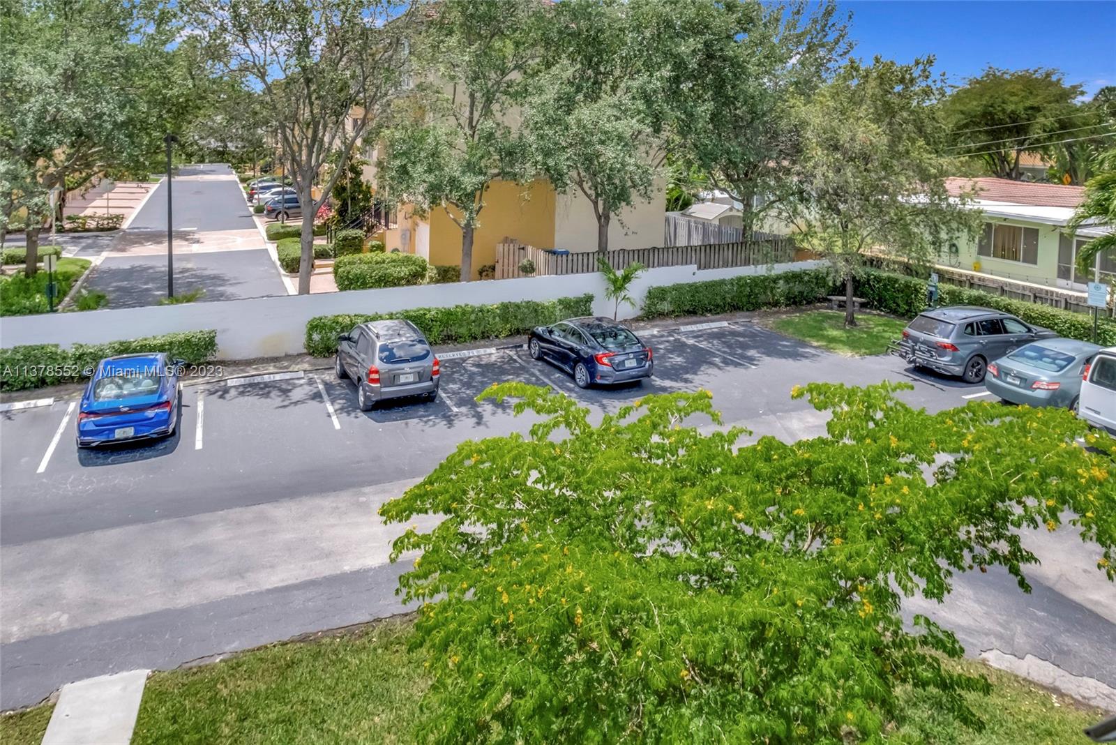 4025 N Federal Hwy Unit: 317C