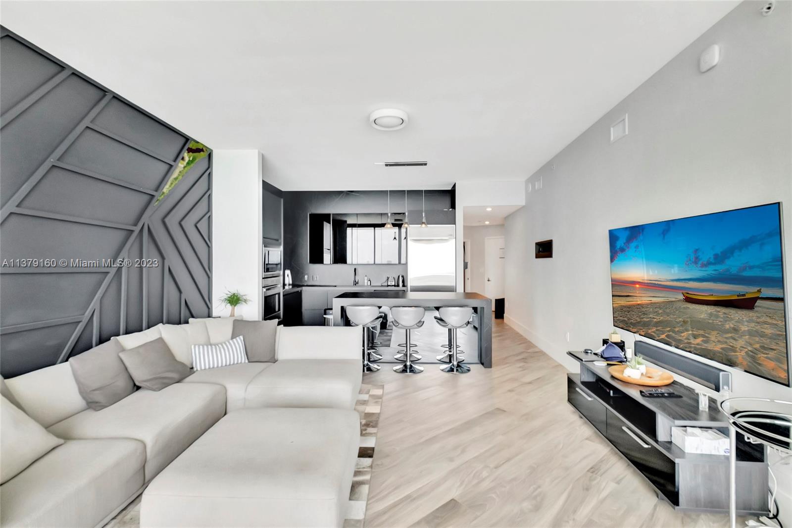 2020 N Bayshore Dr Unit: 3408