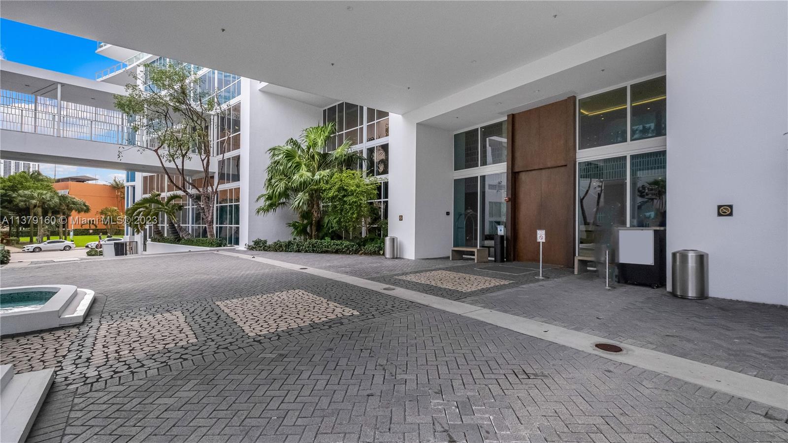 2020 N Bayshore Dr Unit: 3408