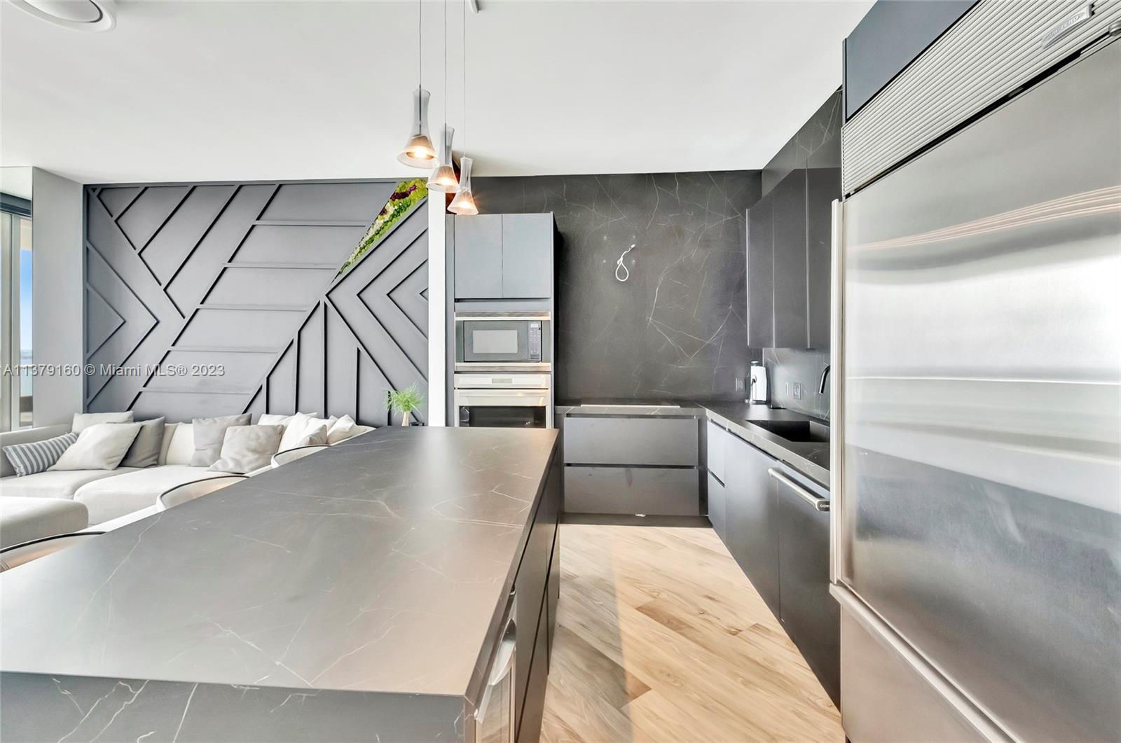 2020 N Bayshore Dr Unit: 3408