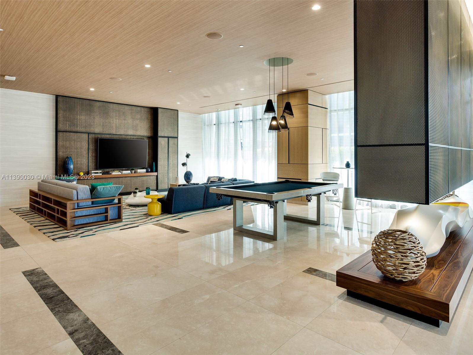 55 SW 9th St Unit: 3507