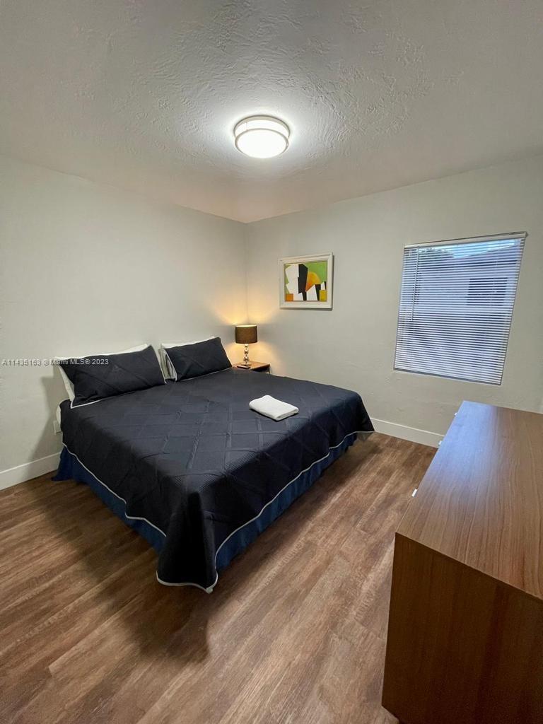 1031 NW 41st St
