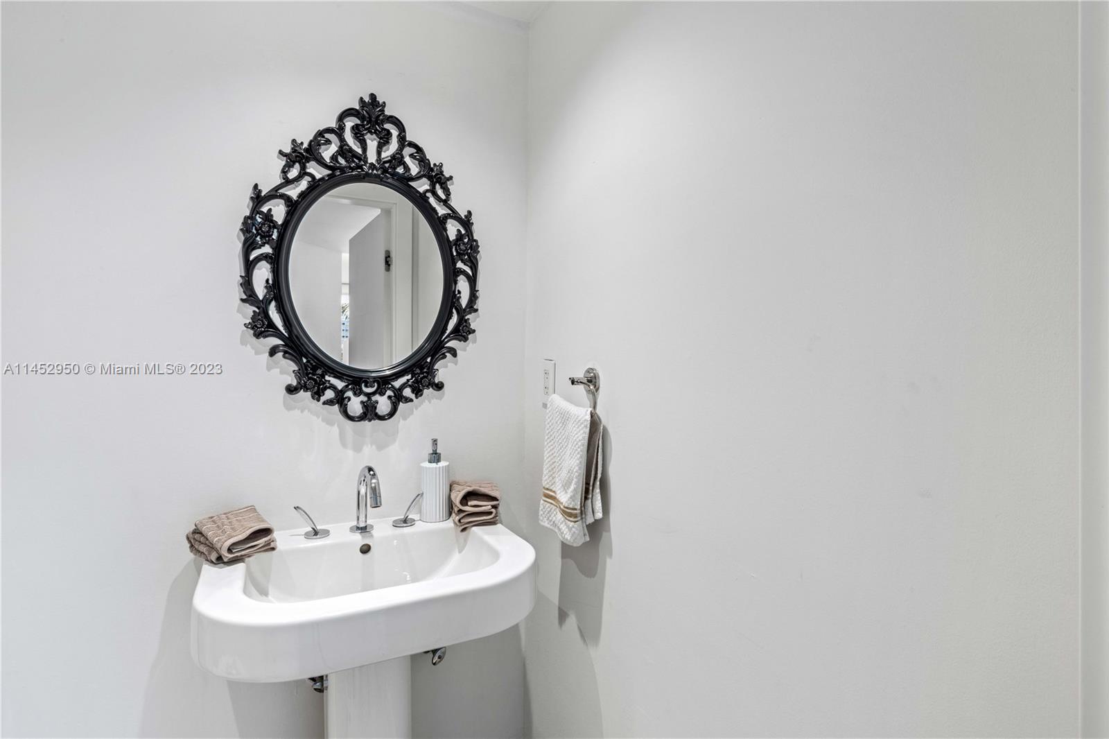 400 Alton Rd Unit: 610