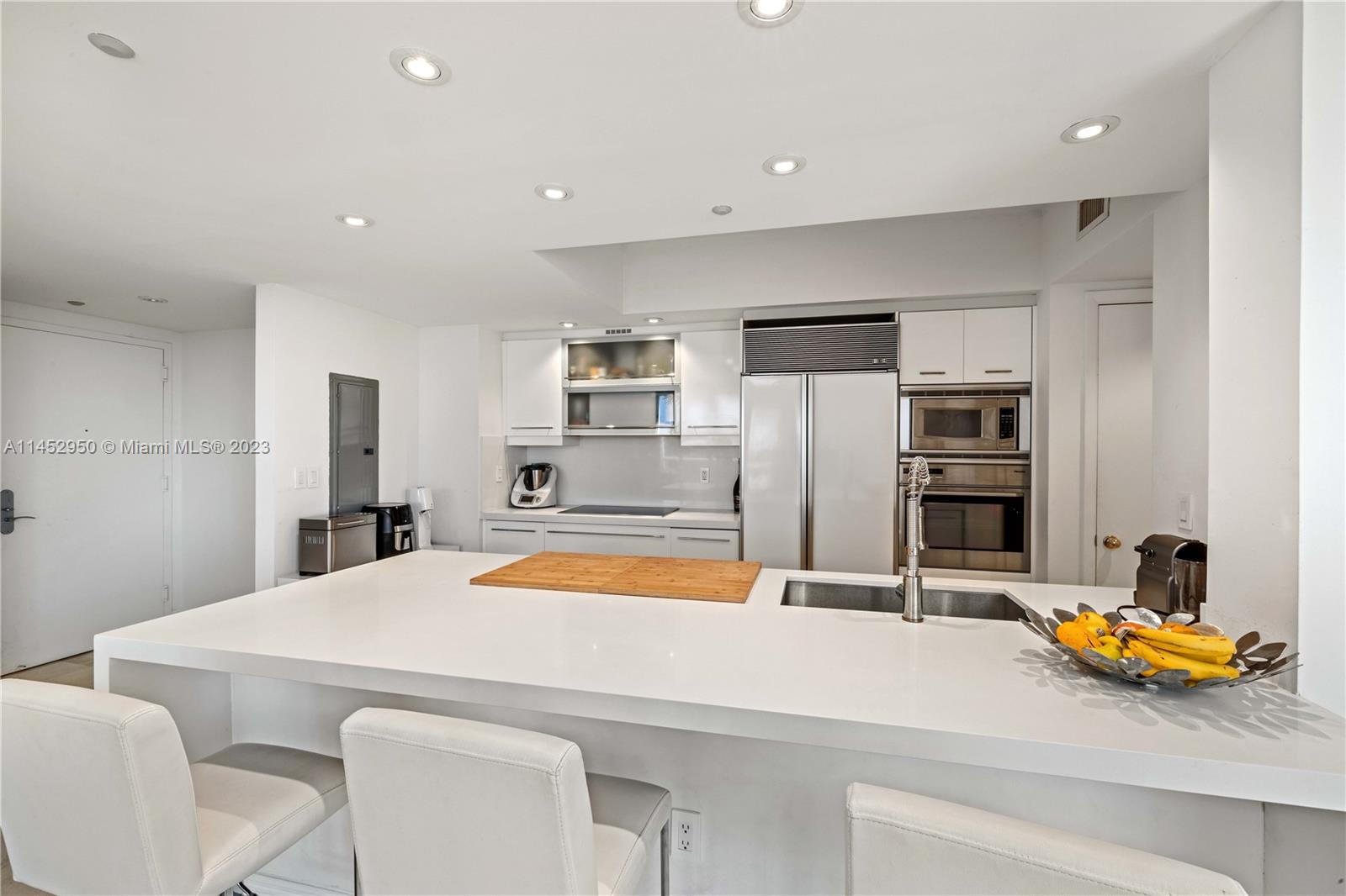 400 Alton Rd Unit: 610