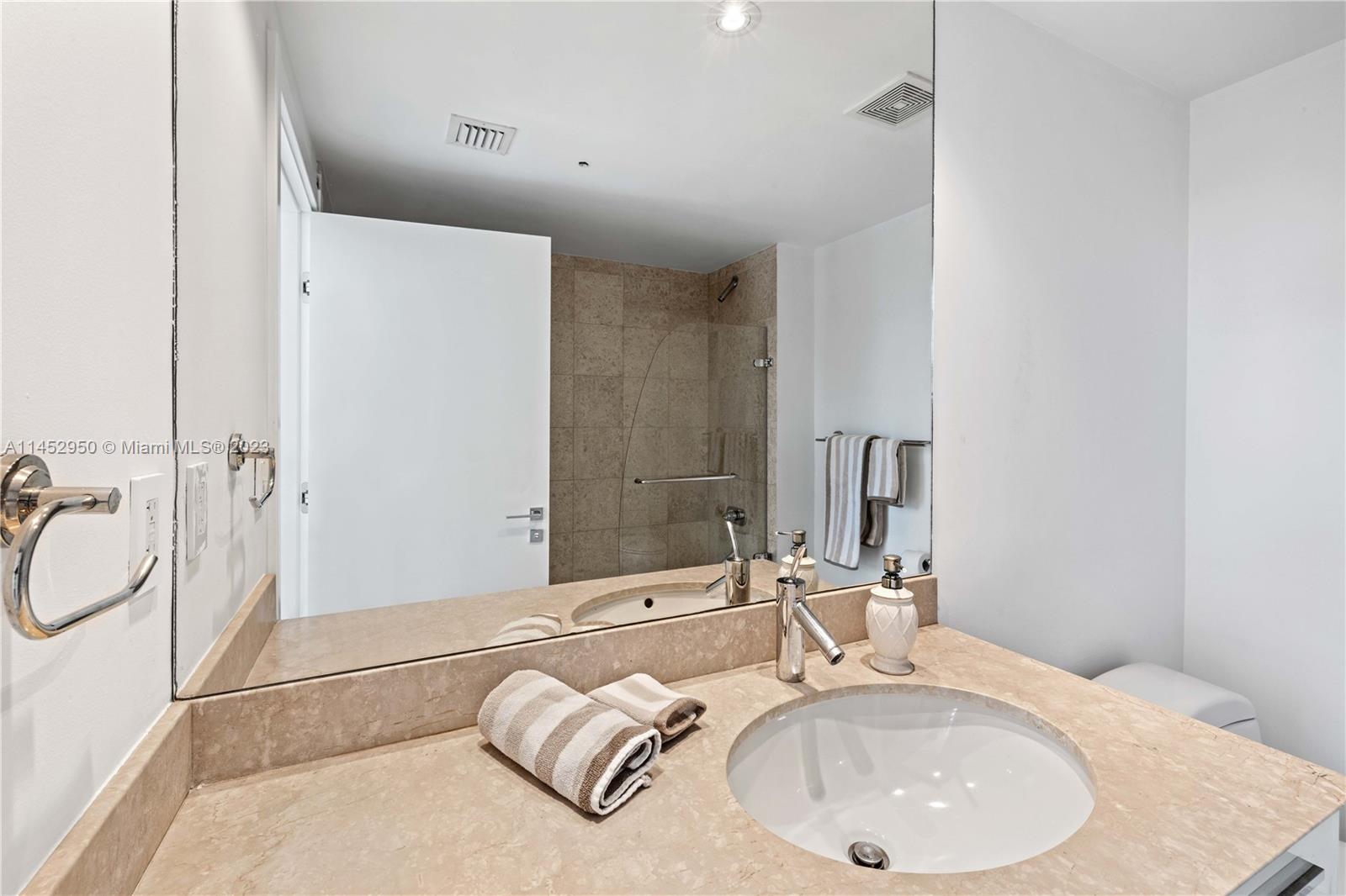 400 Alton Rd Unit: 610