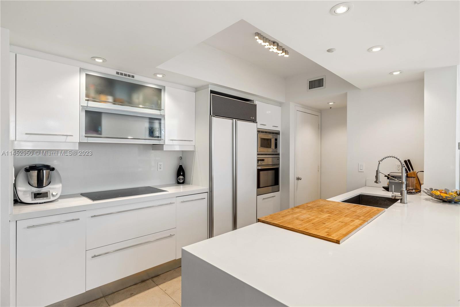 400 Alton Rd Unit: 610