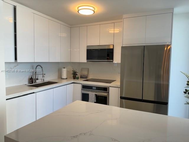 6301 Collins Ave Unit: 1608