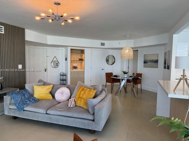 6301 Collins Ave Unit: 1608