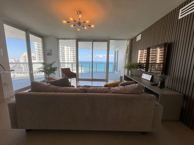 6301 Collins Ave Unit: 1608