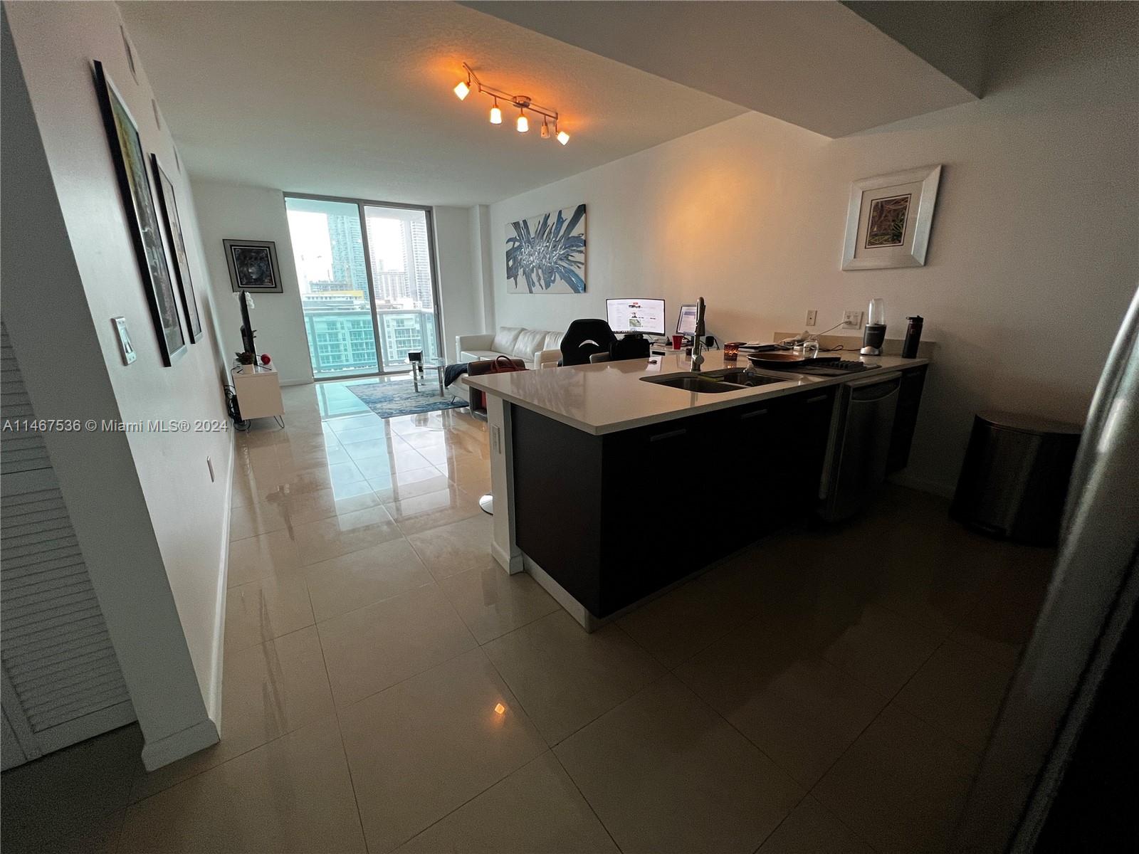 333 NE 24th St Unit: 1104